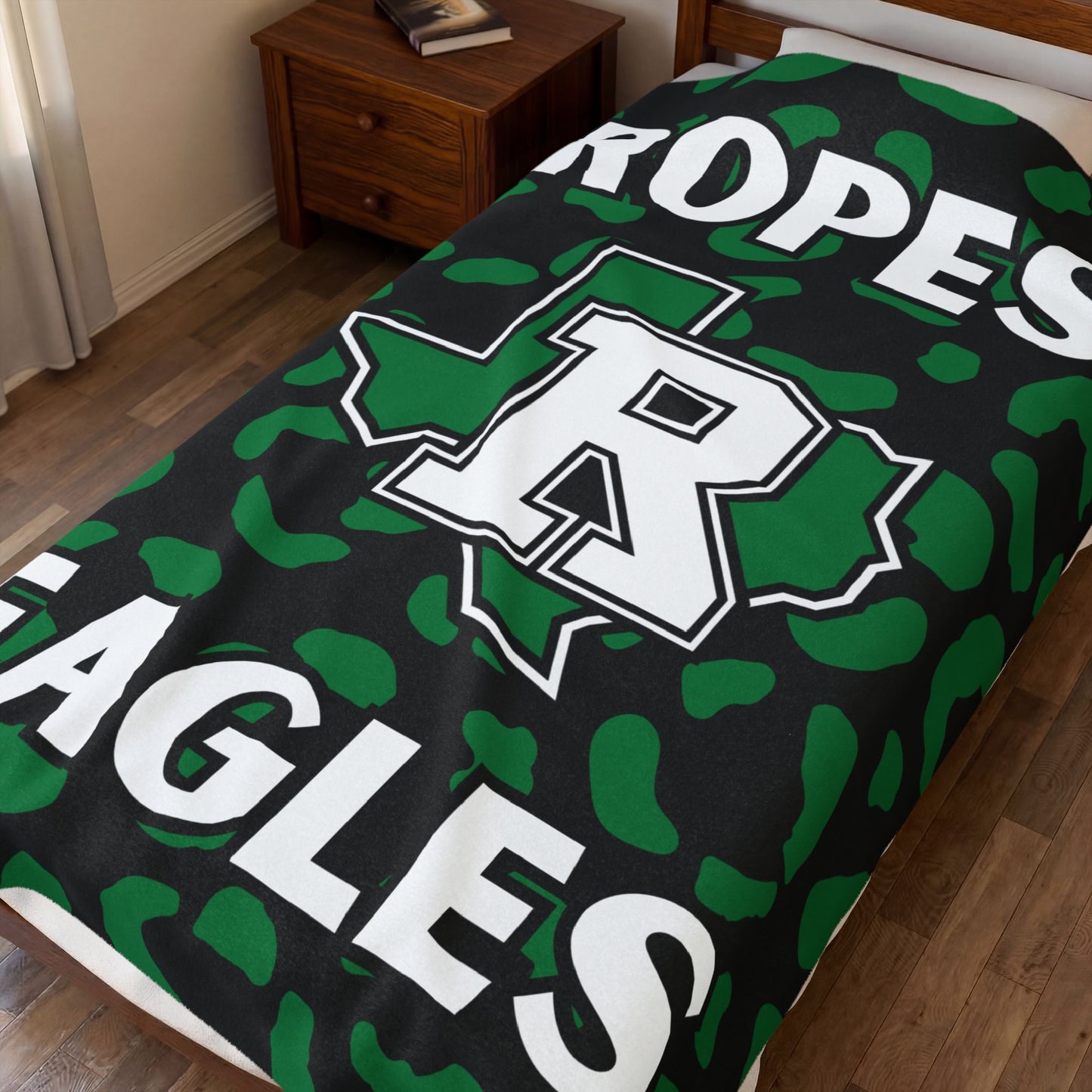 Ropes Eagles Velveteen Plush Blanket — Green Leopard School Spirit Throw